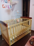 babyhug hamilton wooden cot